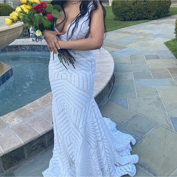 JOVANI 59762 Sequin Embellished Mermaid Prom Gown V Neckline Front and Back - Picture 4 of 4